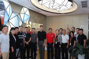 欢迎宜春市团委书记、商会及青企等一行领导莅临乐鱼官方网站,乐鱼leyu(中国)
人力集团指导
