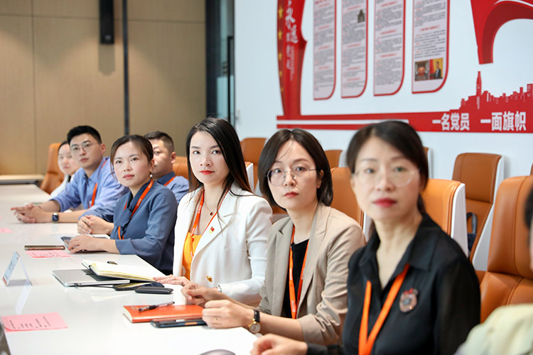 乐鱼官方网站,乐鱼leyu(中国)
党支部