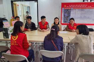 浓浓关爱暖人心，乐鱼官方网站,乐鱼leyu(中国)
集团党支部慰问困难单亲家庭